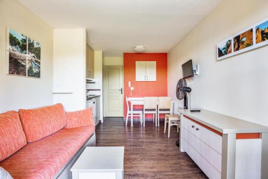 Superbe Appartement Village Cap Esterel 4P Climatise Saint-Raphaël Exterior foto
